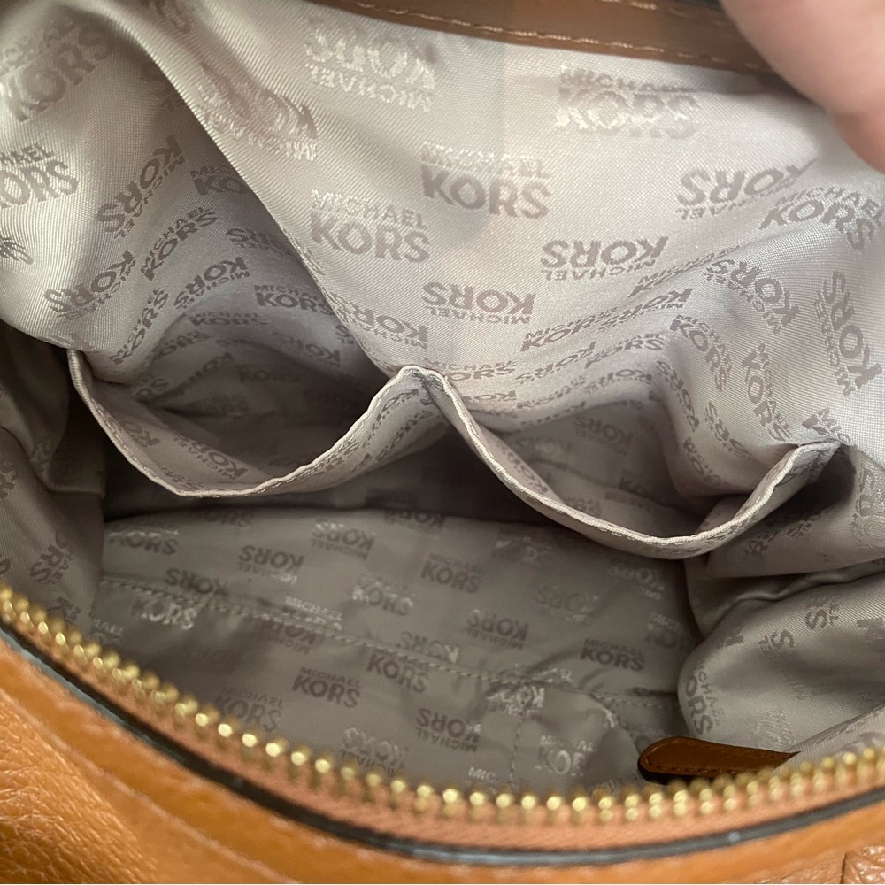 Michael Kors Brown Gen. Leather Shoulder Bag in excellent condition, never used! - Picture 13 of 13
